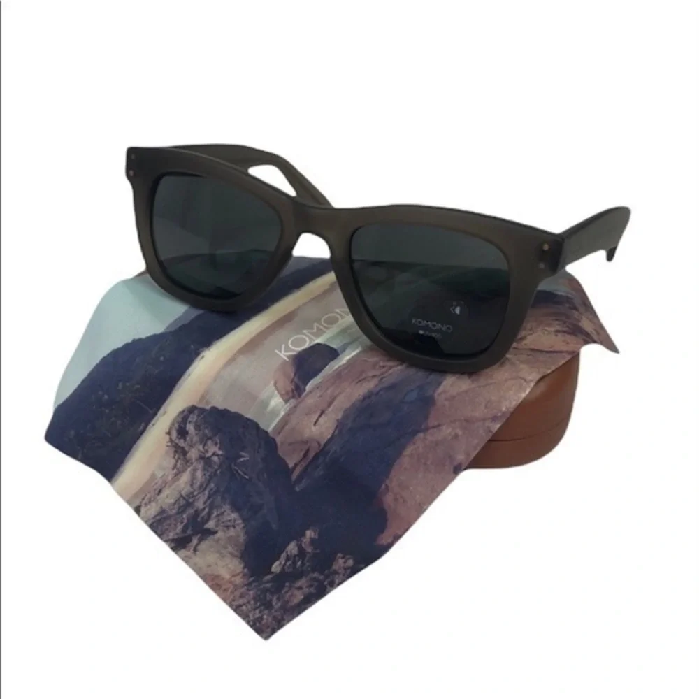 KOMONO Allen Frost Grey Sunglasses (NEW) 🕶